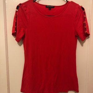 Short Sleeve Shirt with buttons on sleeve